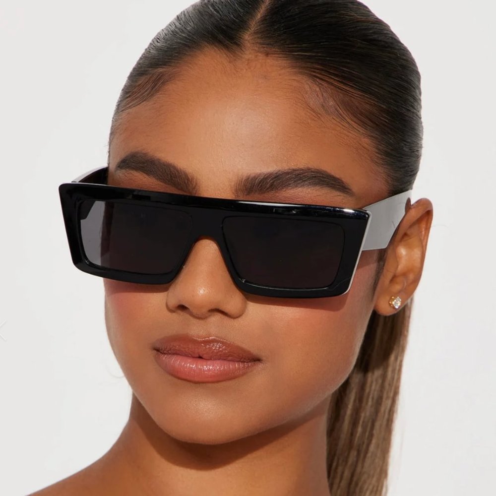 SHIELDING MYSELF SUNGLASSES - BLACK